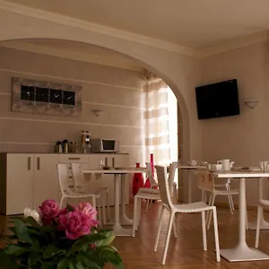 Lux Hotel