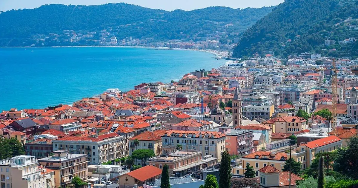 Alassio Affitto Breve Di Camere Private In Casa Vacanze Liguria Holidays Rent 0*,