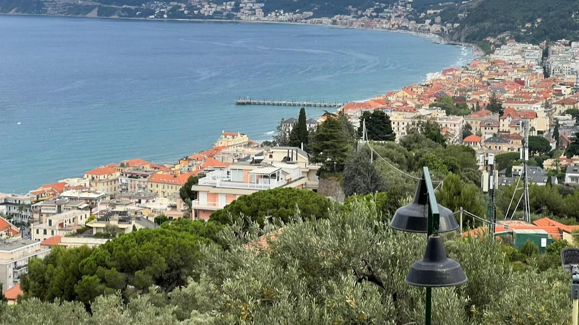 招待所 Alassio Affitto Breve Di Camere Private In Casa Vacanze Liguria Holidays Rent 意大利