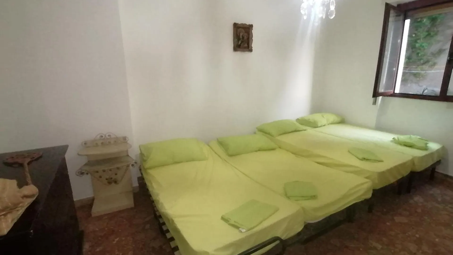 招待所 Alassio Affitto Breve Di Camere Private In Casa Vacanze Liguria Holidays Rent 意大利