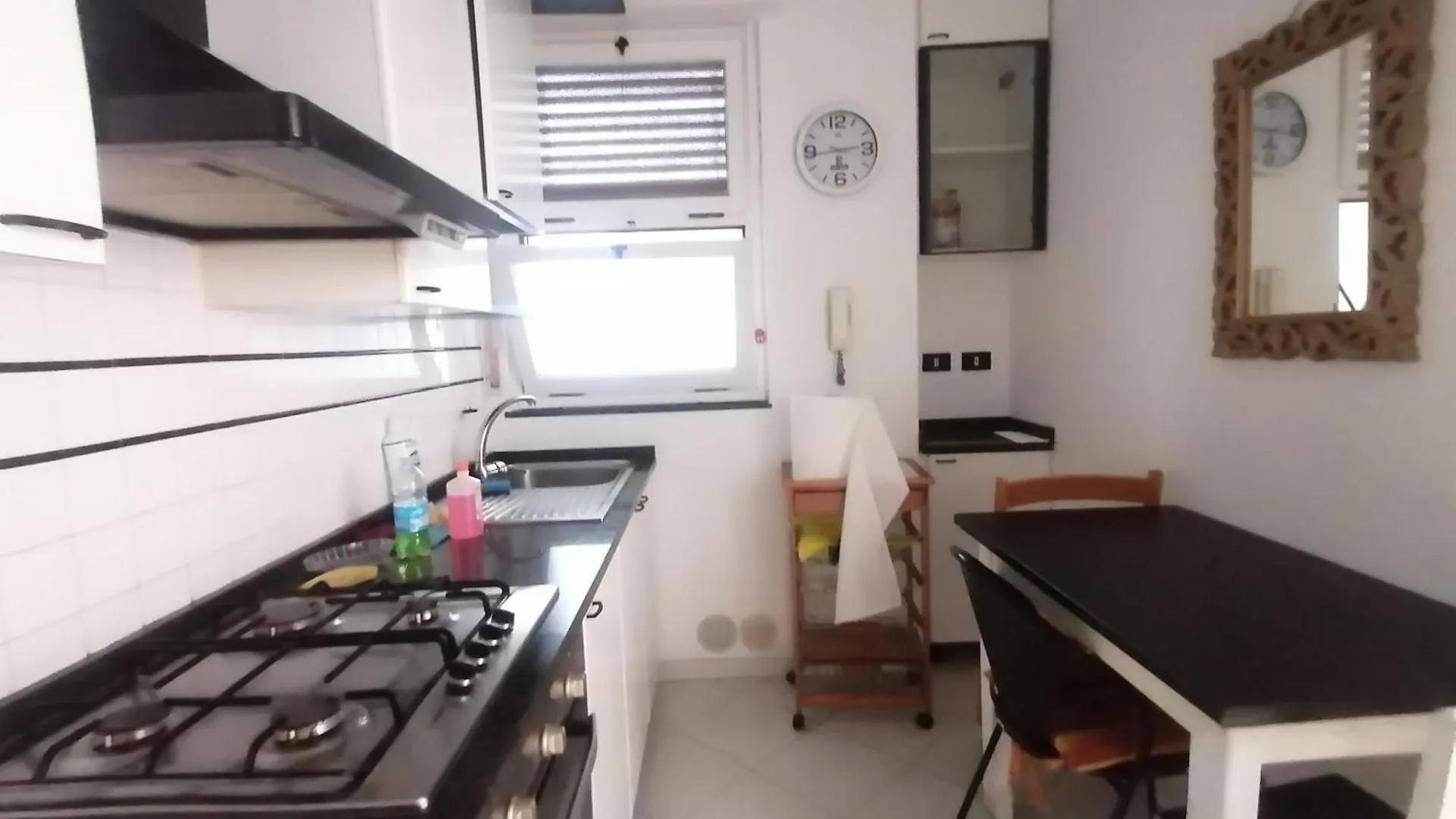 Alassio Affitto Breve Di Camere Private In Casa Vacanze Liguria Holidays Rent 意大利